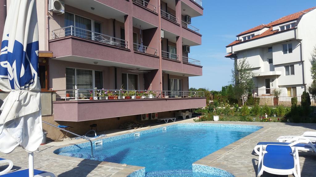 Anfid Apartments Burgas Stad Buitenkant foto