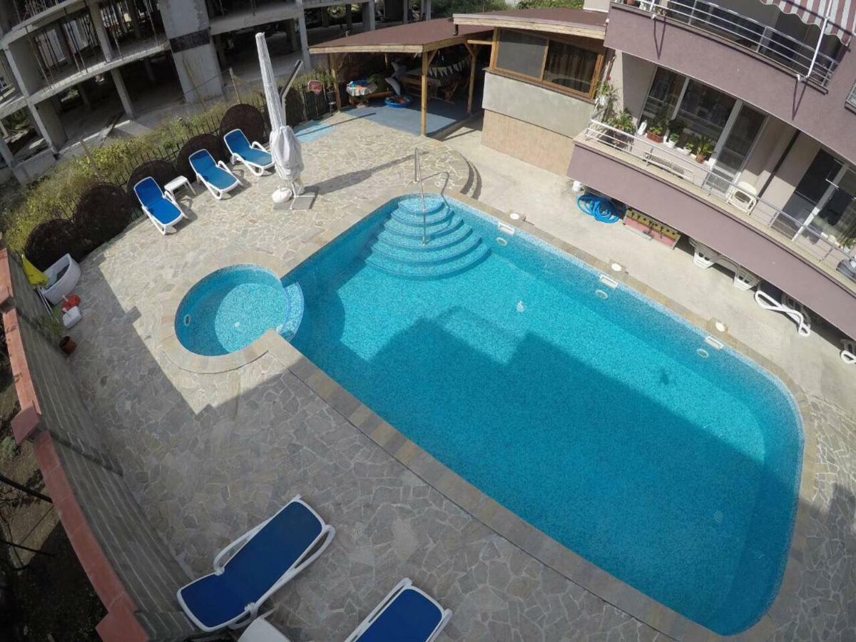 Anfid Apartments Burgas Stad Buitenkant foto